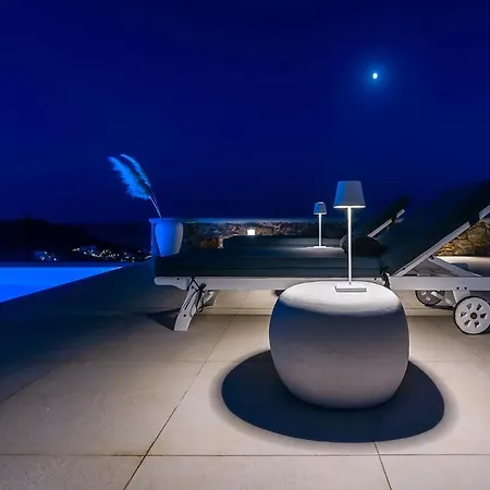 Ethereal Mykonos * カラファティス